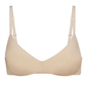 Skims WIRELESS Form Lightly lined Bra Sand Cream NWT‎ 34DD